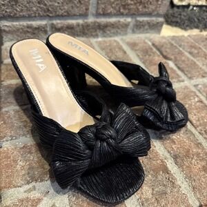 MIA Mechelle Knotted Bow Black Sz 5.5 Mule Block Heels Quiet Luxury Clean Girl
